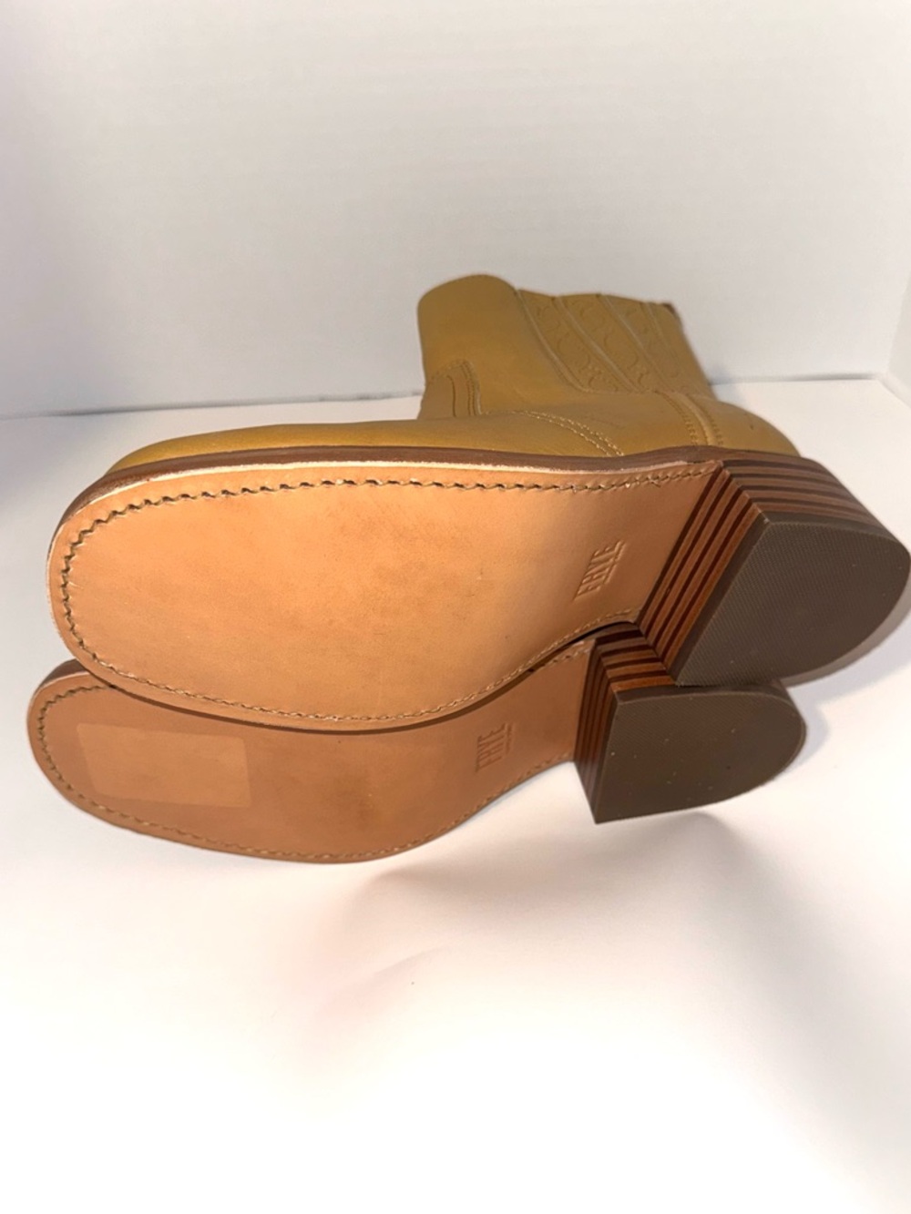 Frye Campus Chelsea Boots - Picture 4 of 5